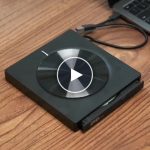 Unitate DVD externă + hub USB cu 4 porturi, cititor de carduri SD și port USB-C – video